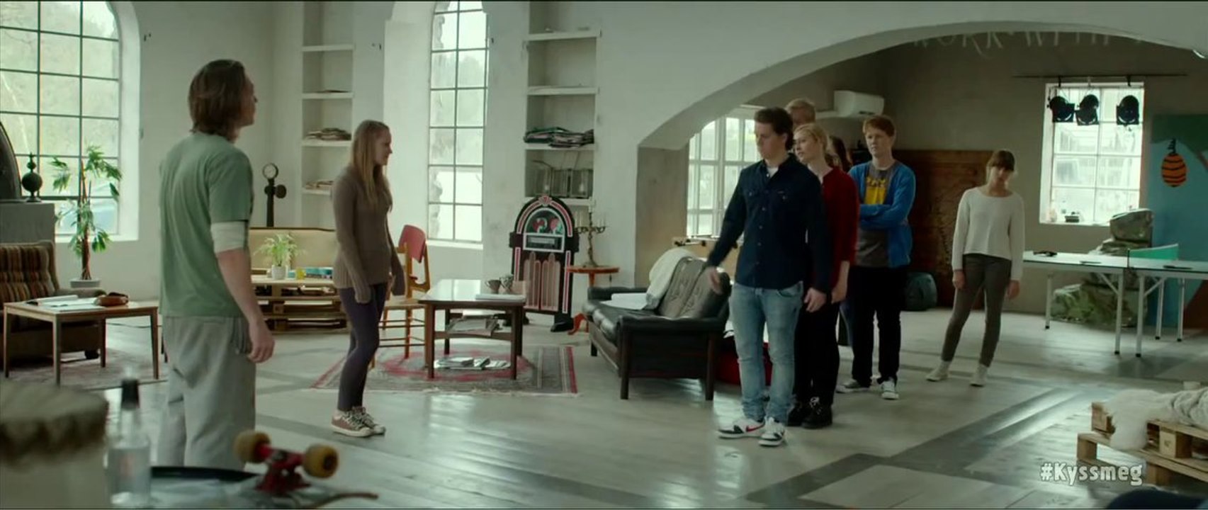 Kyss meg for faen i helvete Trailer HD (TwoMovies.name)