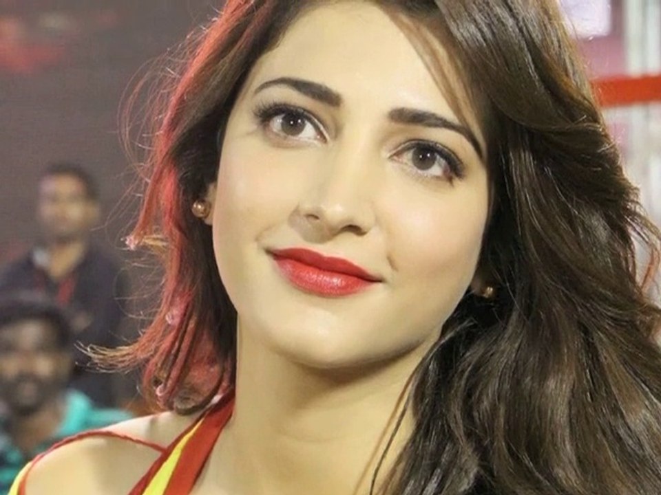 Hidden Facts Of Shruti Haasan - Bollywood Gupshup