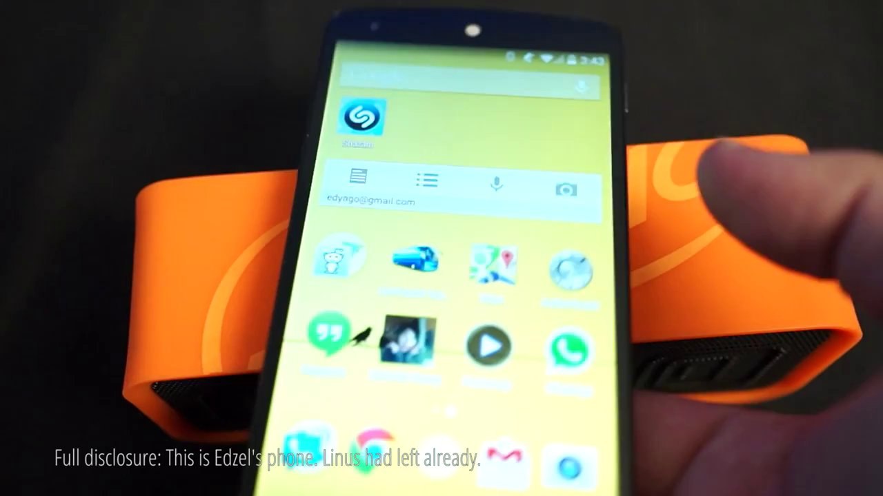 What is NFC? Explained - Tech Tips