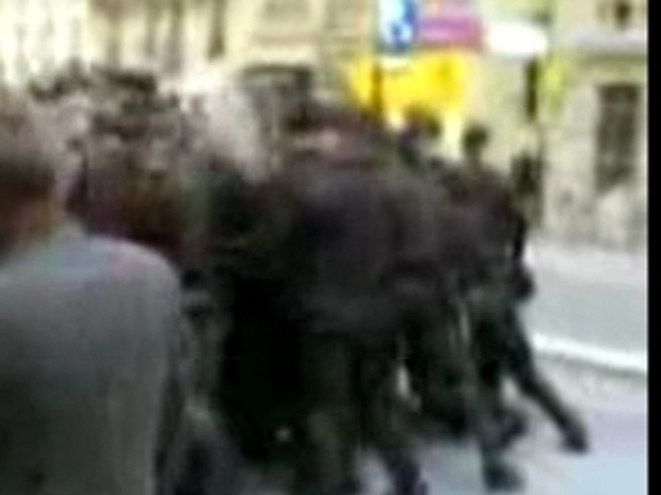 Manifestation Coliposte : Violences policières contre les salariés le 8 décembre 2006