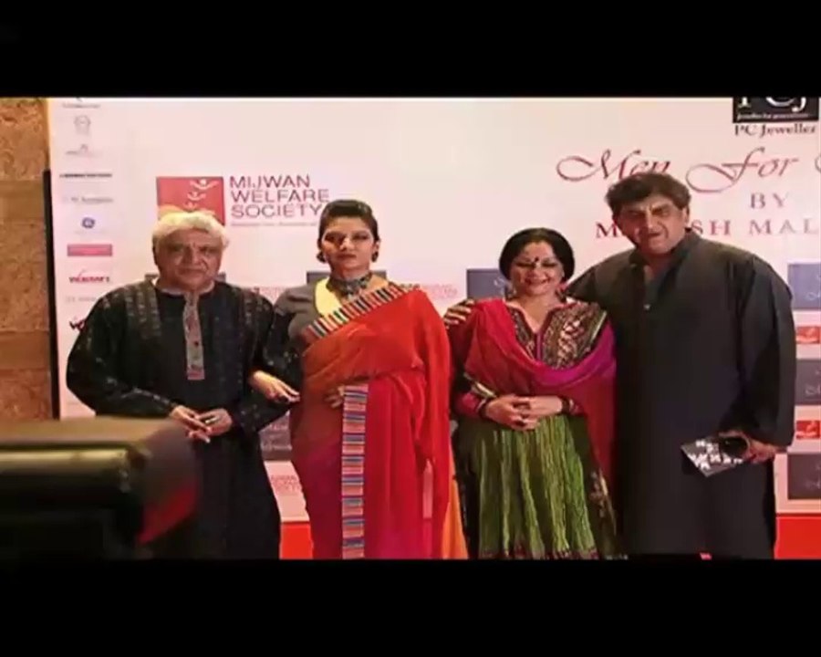 Bollywood stars at Mijwan Fashion show
