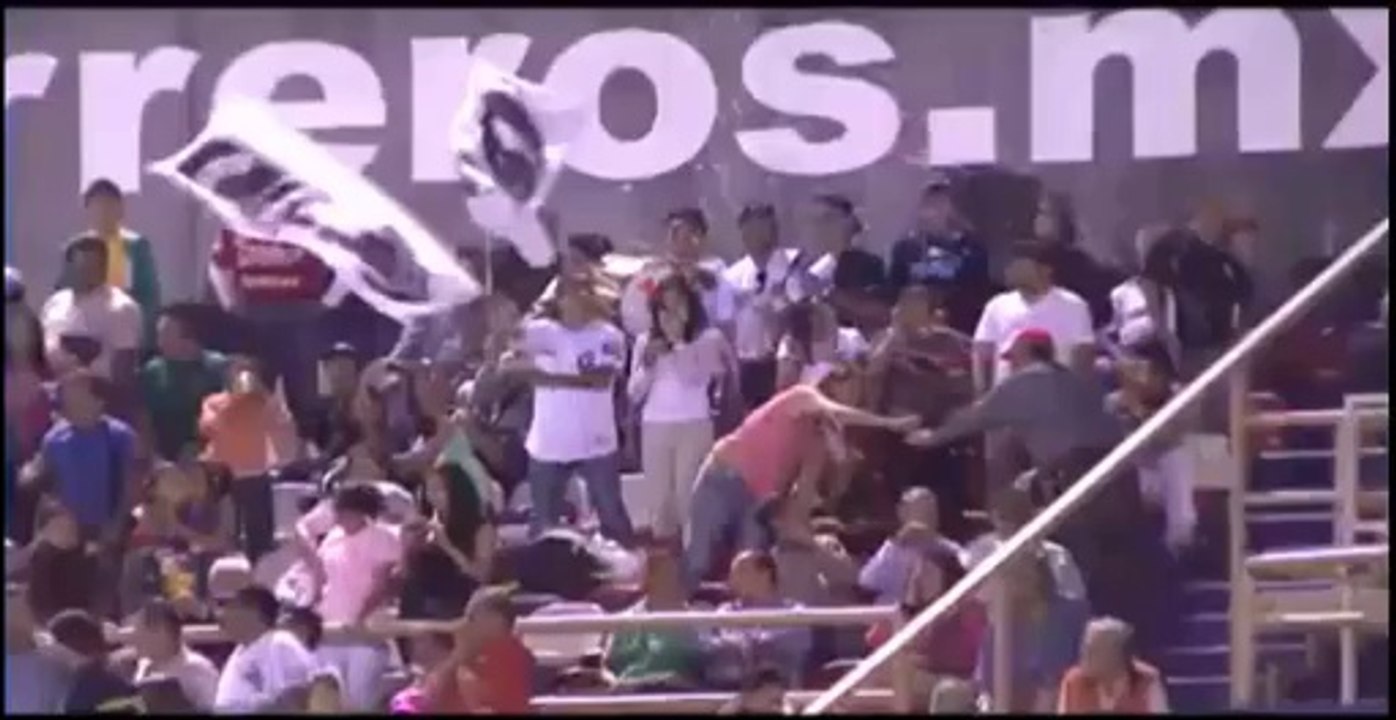 Home Run de Alejandro Gonzales de Guerreros de Oaxaca (02-04-2014)