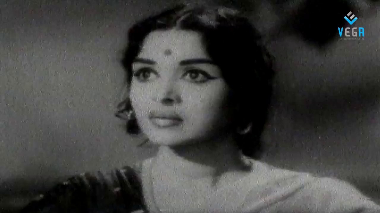 Kalangarai Vilakkam Movie Climax Scene