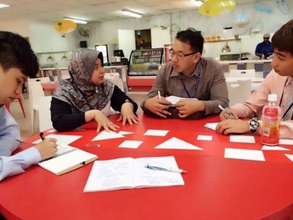 Redwoods Advance at Tanglin Trust School for WWF Singapore School Outreach Program