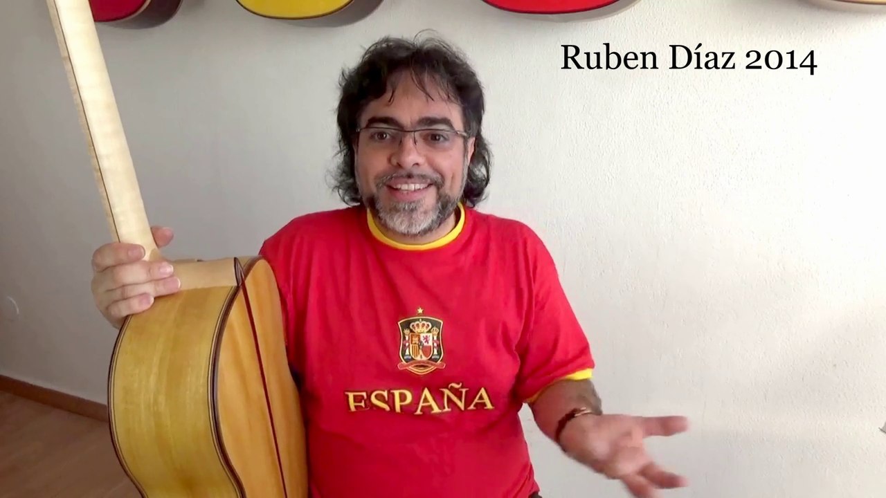 How Technology Changed the Market in flamenco guitars...? / A & Q Ruben Diaz Andalusian Magazine CFG