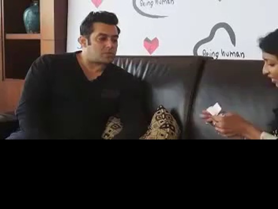 Salman Khan defending Shah Rukh Khan. Bollywood
