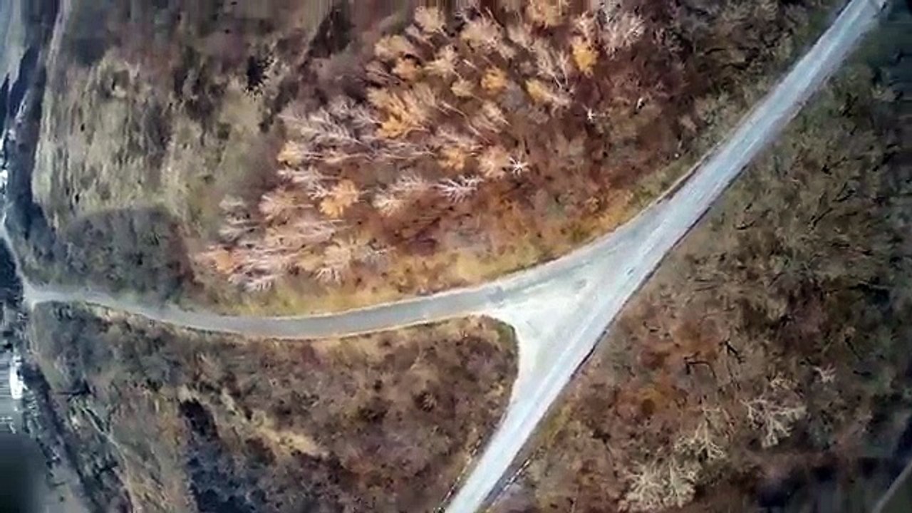 Беспилотник ВСУ «охотится» за танком