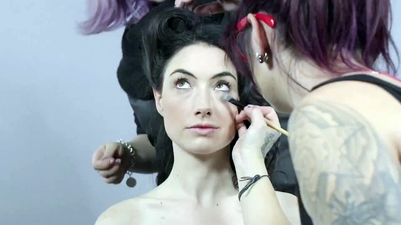 100 Years of Beauty in 1 Minute