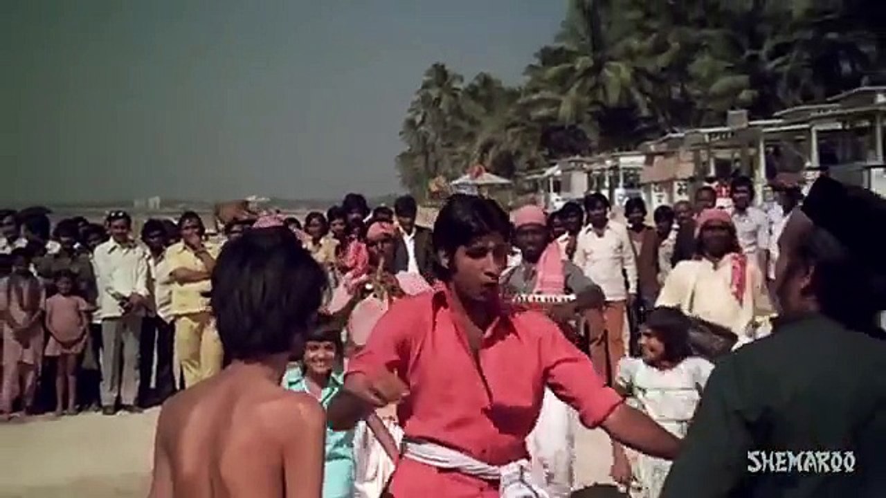 Ee Hai Bambai Nagariya 🎶 Amitabh Bachchan & Kishore Kumar Classic Hit