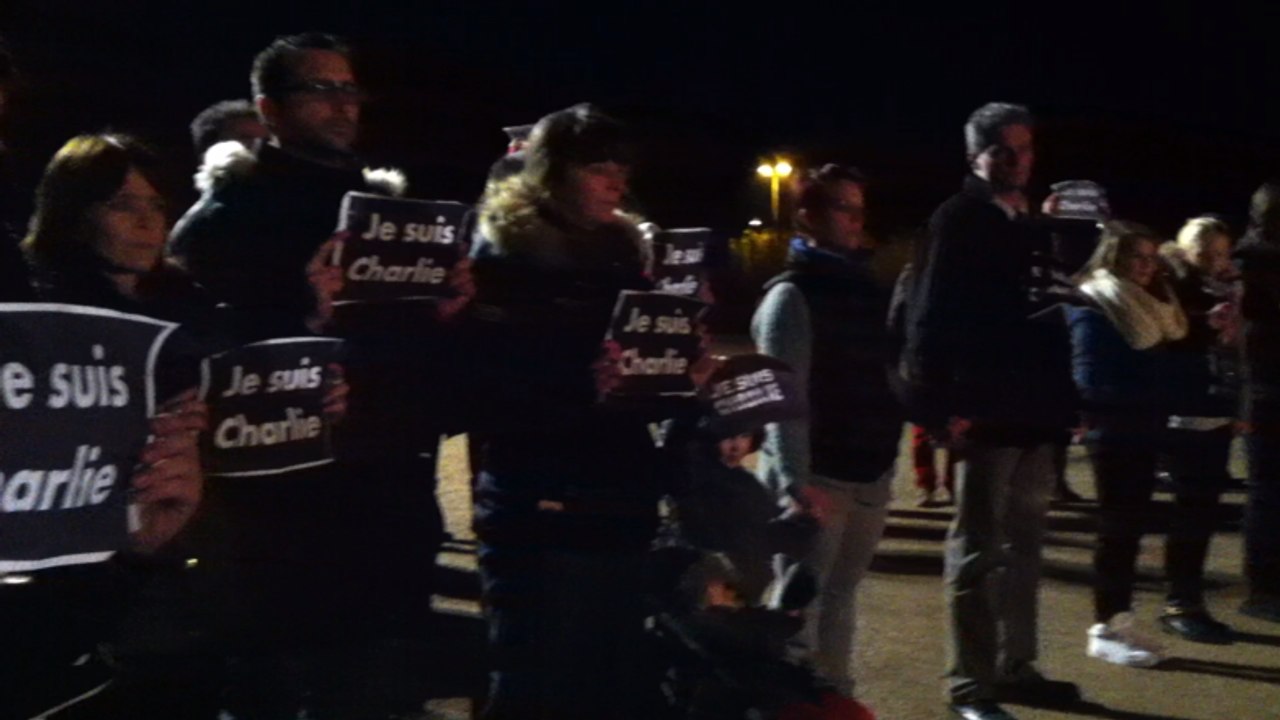Charlie Hebdo. Une minute de silence