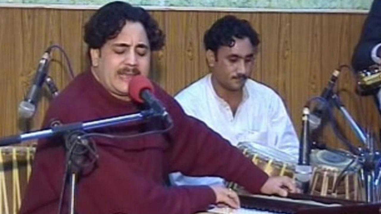 Sarfraz - Pa Ma Da De Khabare Mla Ma Tara