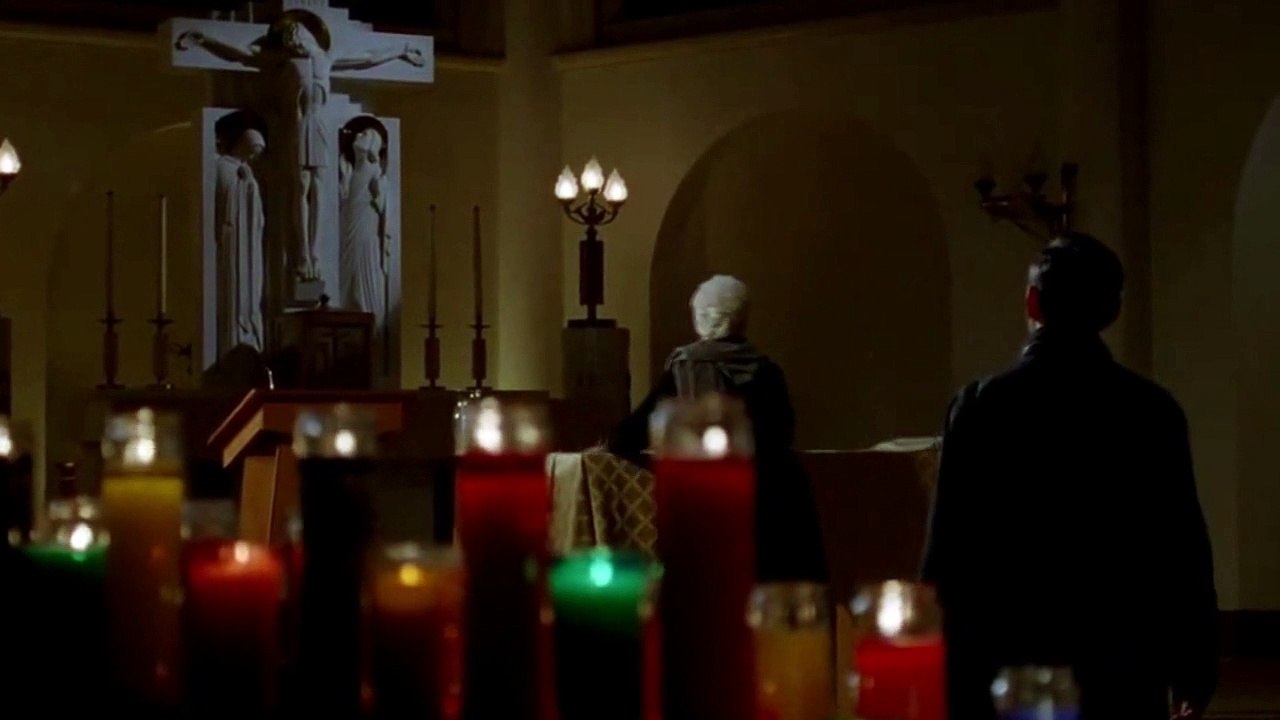 LOST - Eloise y Ben dentro de la iglesia (5x02)