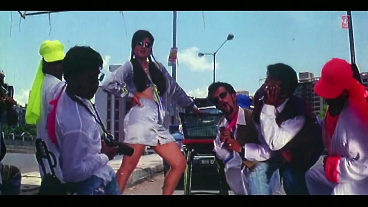 Ladki Ladki Shehar Ki Ladki , Film - Rakshak