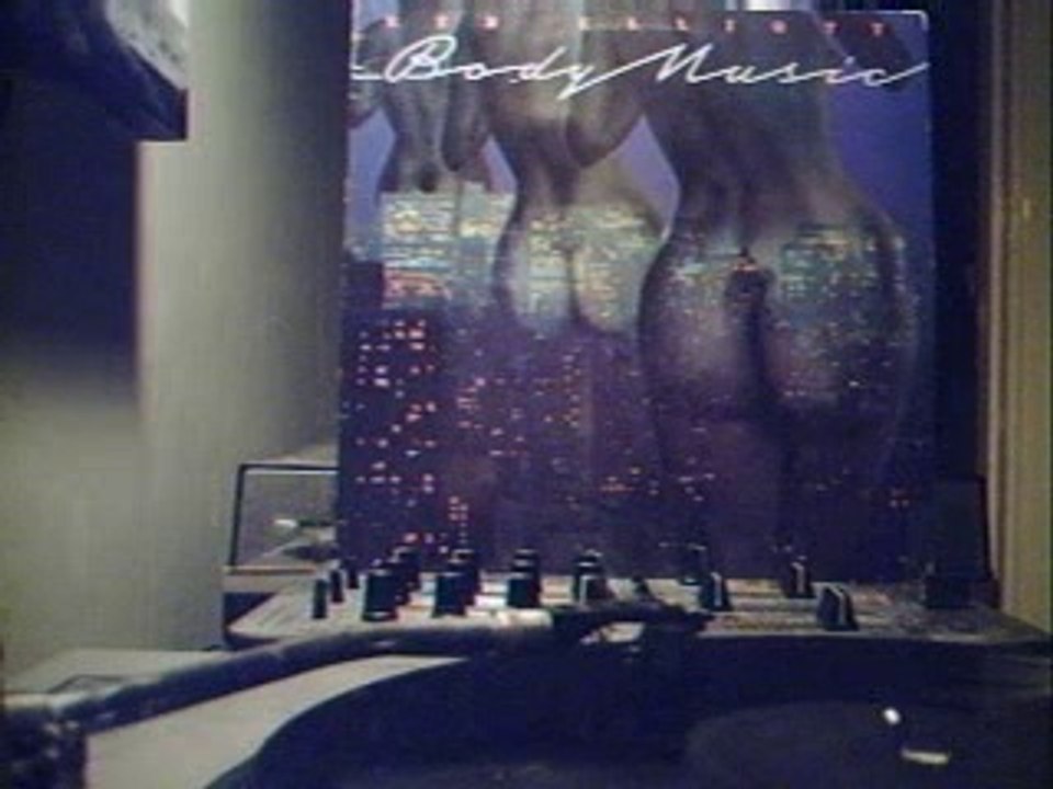 Ken Elliott - I Want Your Body