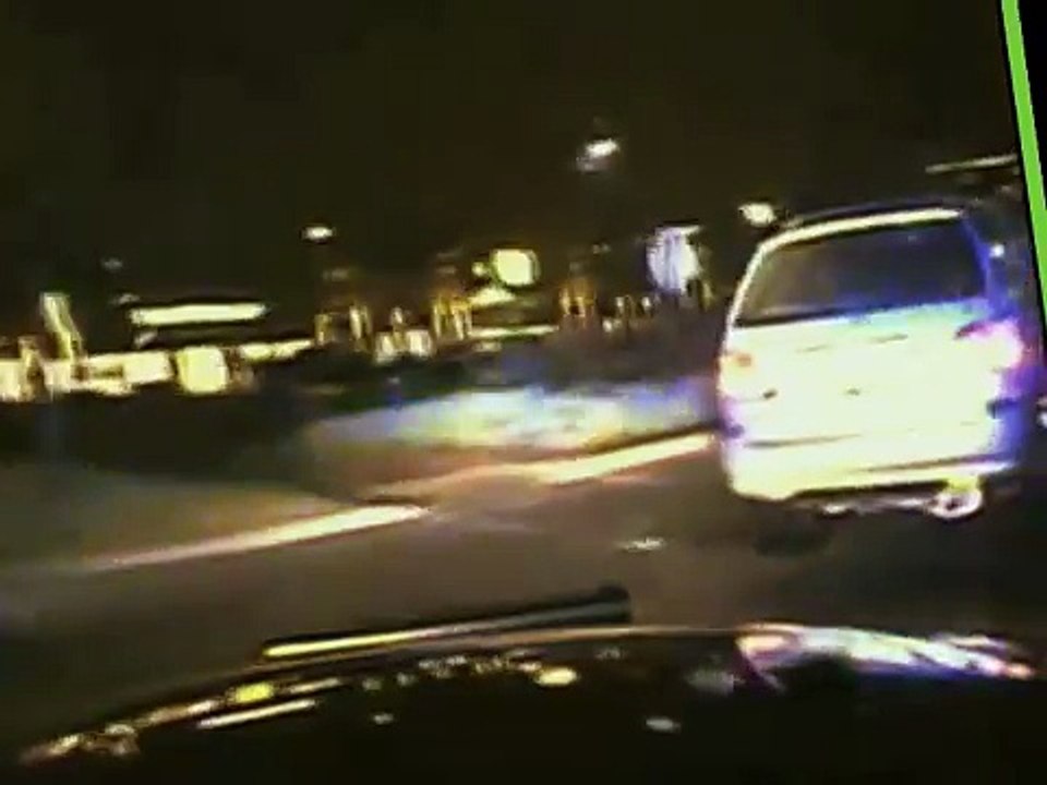 مضحك: عجوز سكران وهو سايق