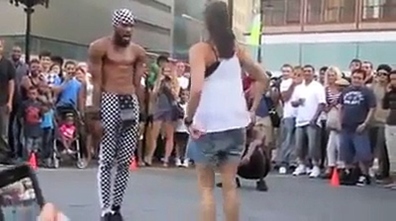 OMG!!! What the guy is doing ----