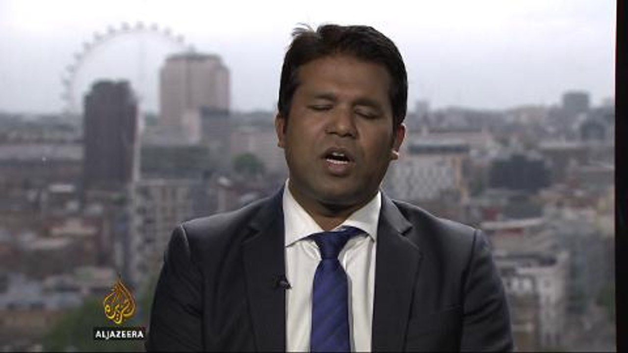 Malaysia bodies: mass grave found near Thai border