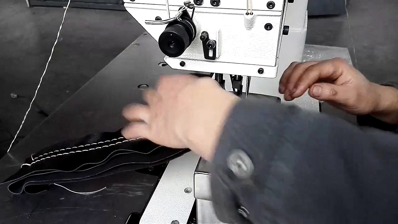 Two needle post  ped sewing machine for thick thread topstitching