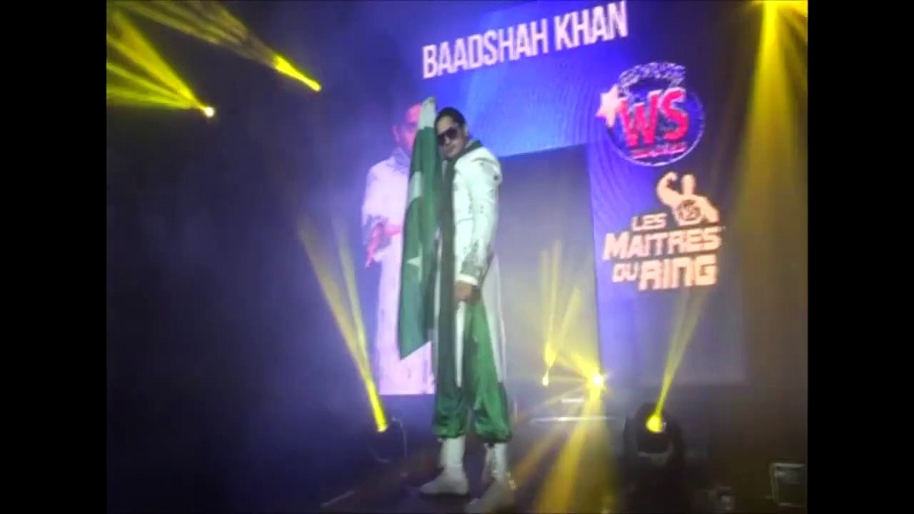 Live Performance of Baadshah Pehalwan Khan, Pakistani Wrestler