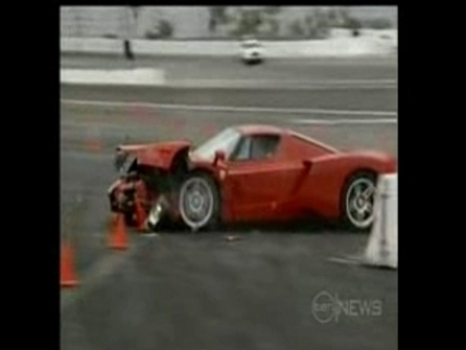 Bousille ferrari 1 million $