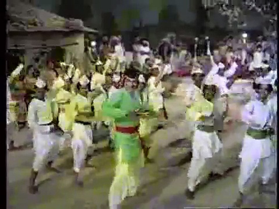 Sone Ka Chabutara - Vinod Khanna & Moushumi Chatterjee - Hatyara