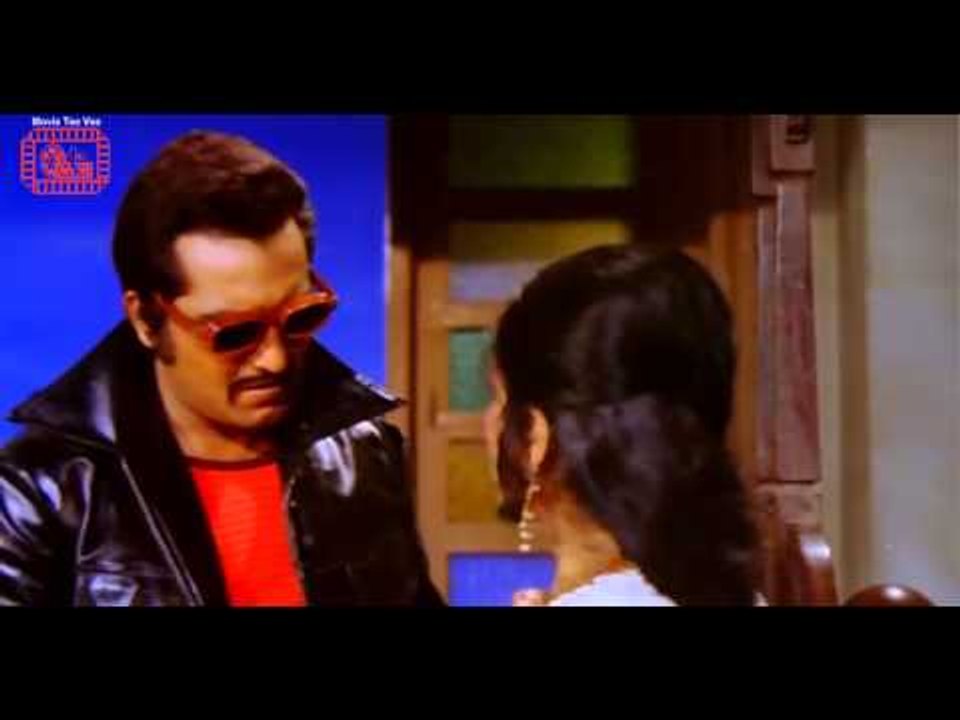 Jagan Enters in Sita's Room - Adha Din Adhi Raat (1977) - bollywood movies