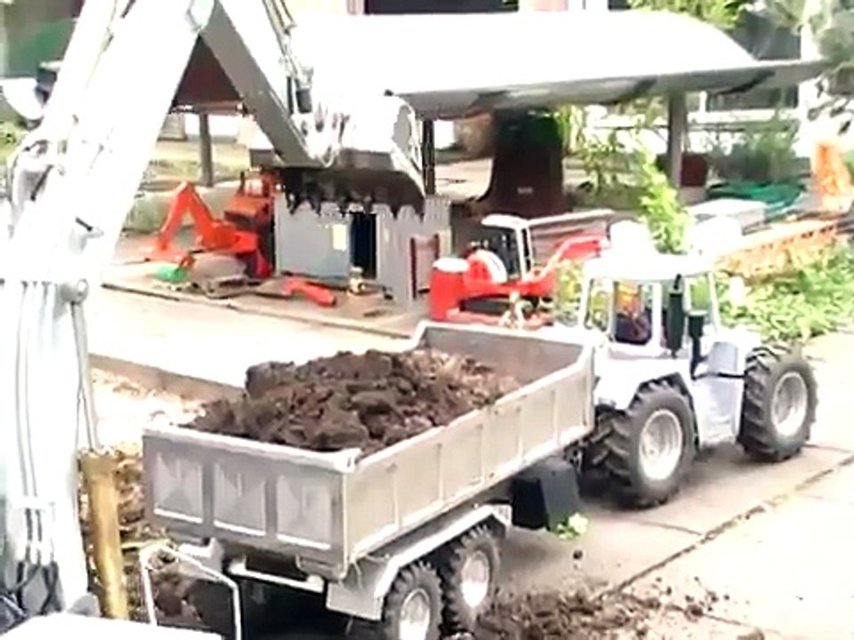 BIG RC CONSTUCTION SITE, HEAVY RC BUILDING MACHINES, RC WHEEL LOADER, RC TRACTOR