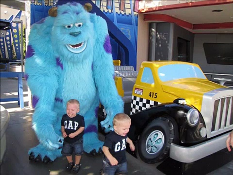 Twins Destroy the House - Funny Babies