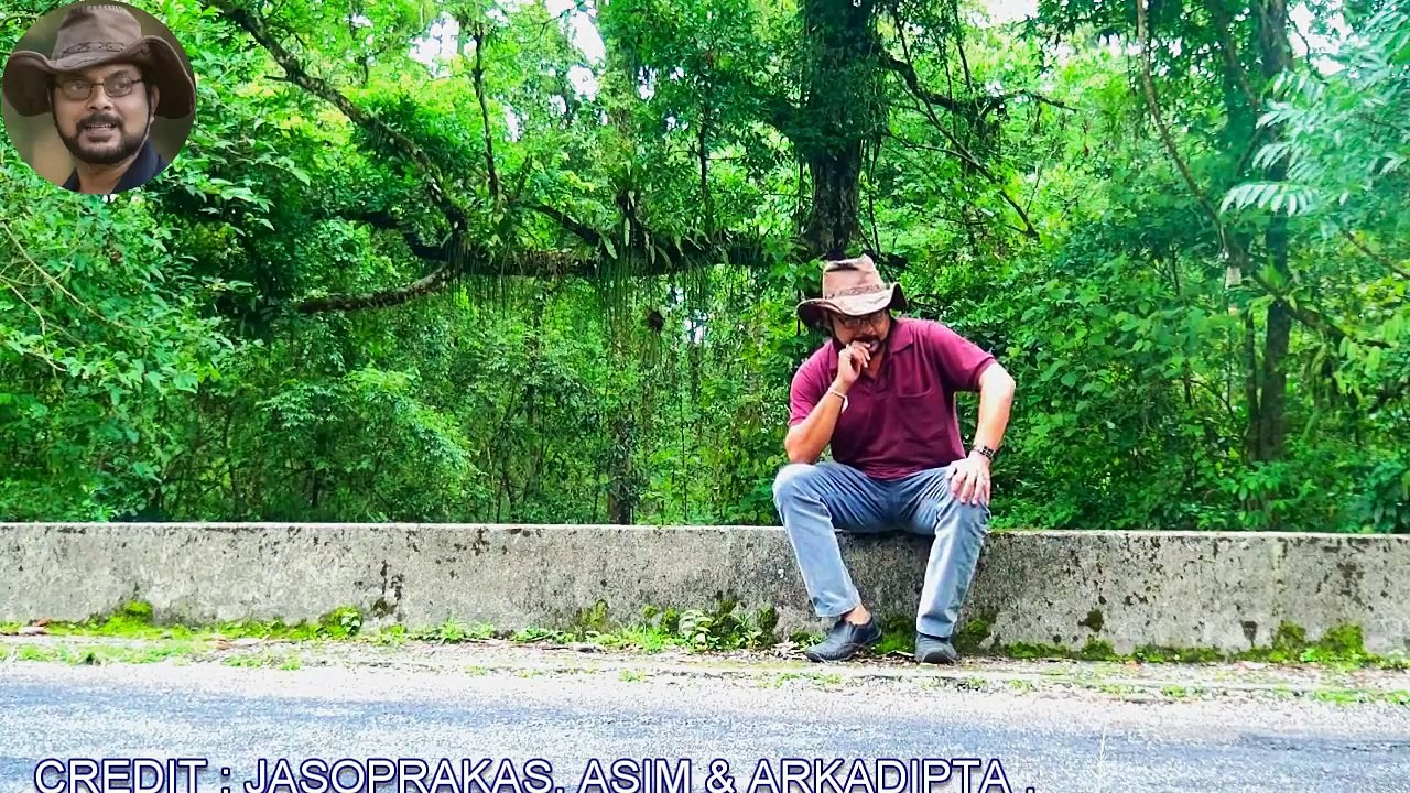 Hamari Adhuri Kahani....