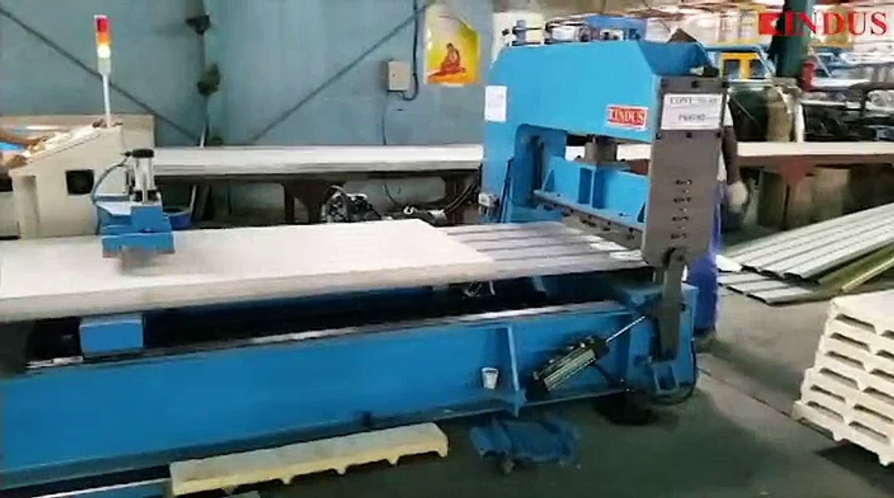 KINDUS - Roof Panel Curving Machine
