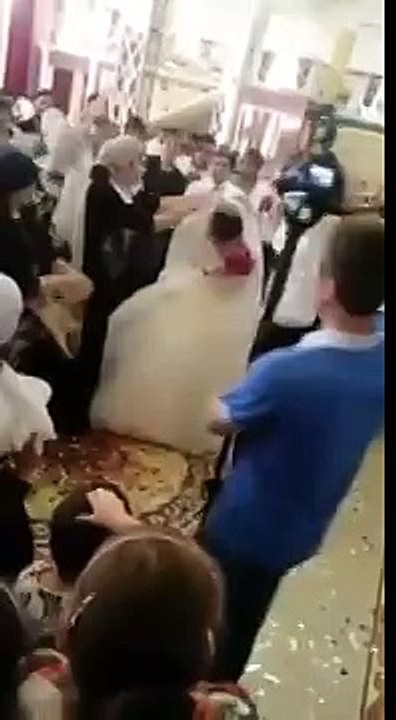 Гость избил невесту на свадьбе! Бедняжка(( 2015
