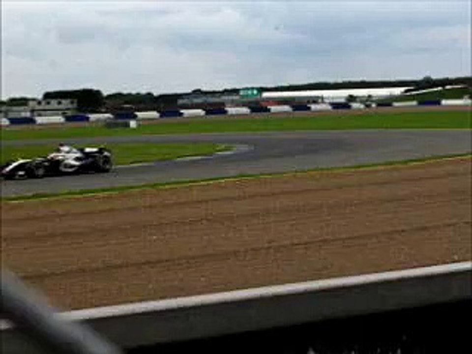 McLaren MP4-20 V10 F1 Car - Loud Acceleration