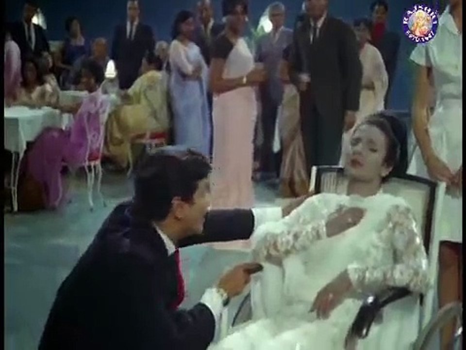 Aane Se Uske - Tanuja & Jeetendra - Jeene Ki Raah - Bollywood Classic Songs