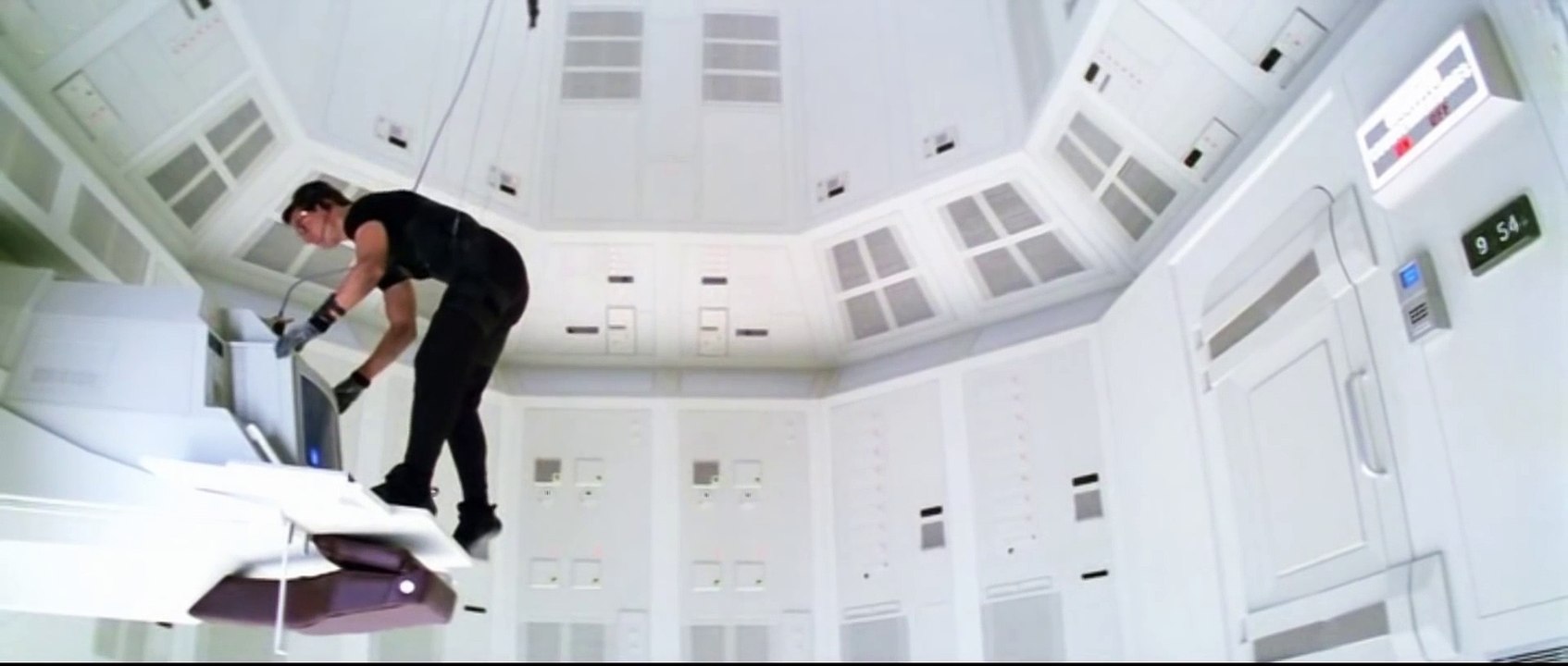 Realistic hacking in Mission Impossible