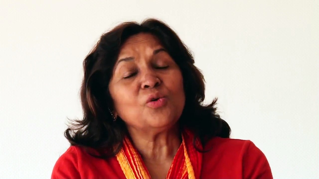 Yoga video What is Tantra ? Nalini explains