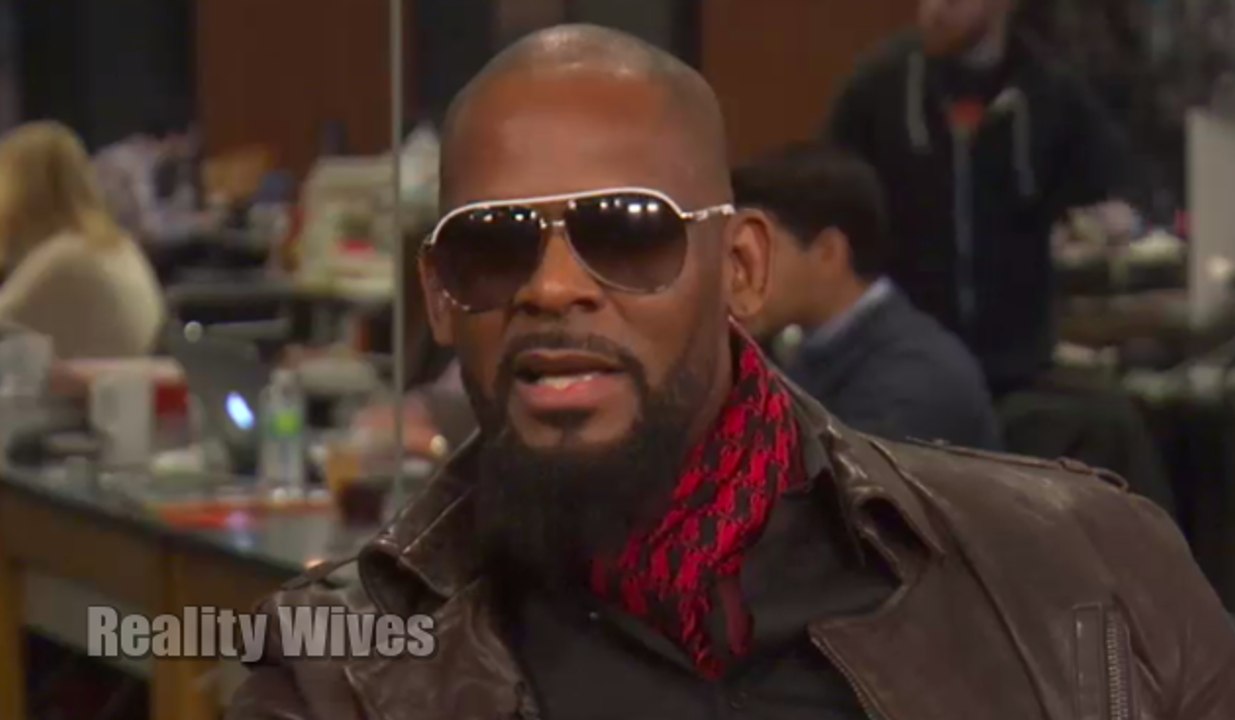R Kelly Walks Out Of Live Interview