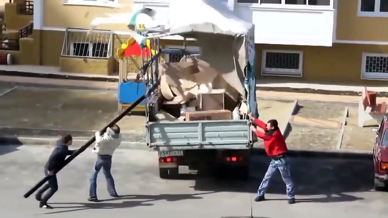 Веселый Ветер играет с людьми