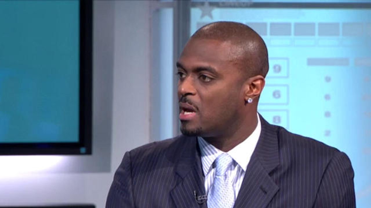 Plaxico Burress Compares Big Ben and Eli Manning