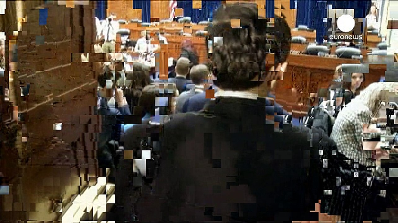 US: Former drug exec goes silent at medicine prices hearing