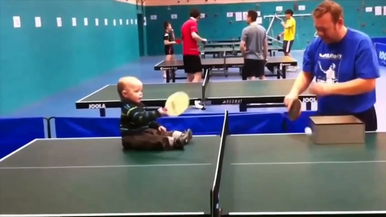 Когда мамы нет дома)))