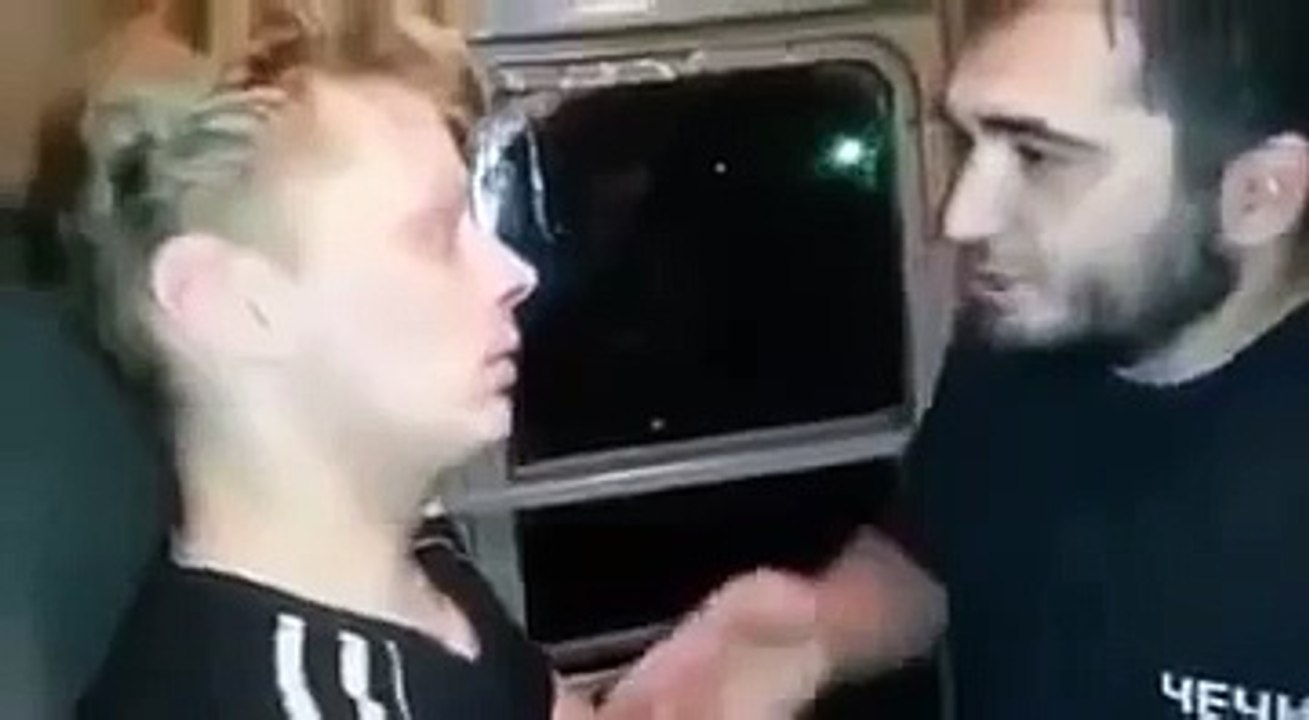 "Чечня - круто!" - Кадыровец Дикий избивает русского