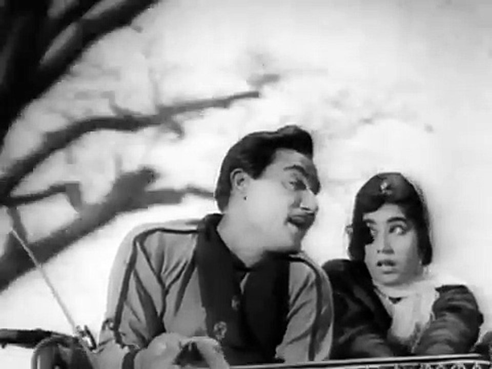 Chand Ko Kya Maloom Chahta Hai Use Koyi Chakor - Mukesh Classic Old Song - Usha Khanna Songs