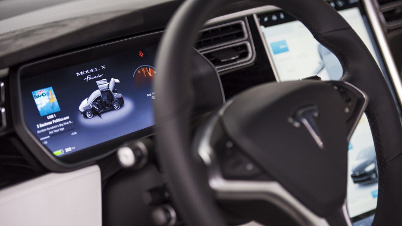 Tesla X Configuration