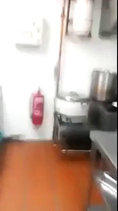 Срочная эвакуация!