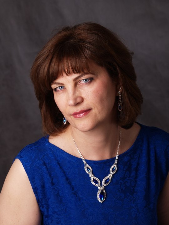 w65_14357 Людмила любит делать подарки #