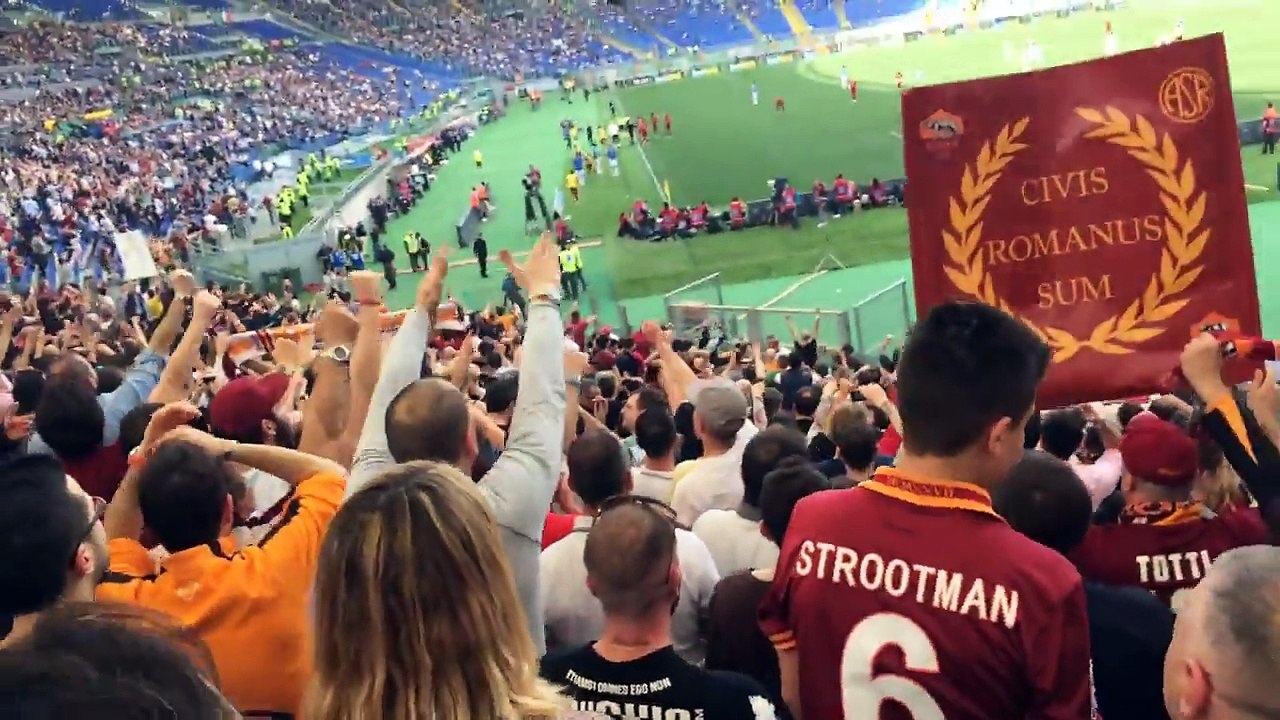 Dzeko Olé ! Dzeko Olé !