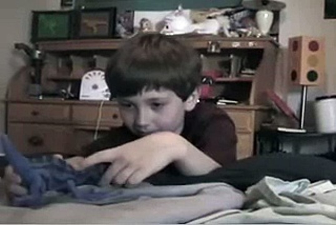 Alex and Suchomimus Hide and Seek