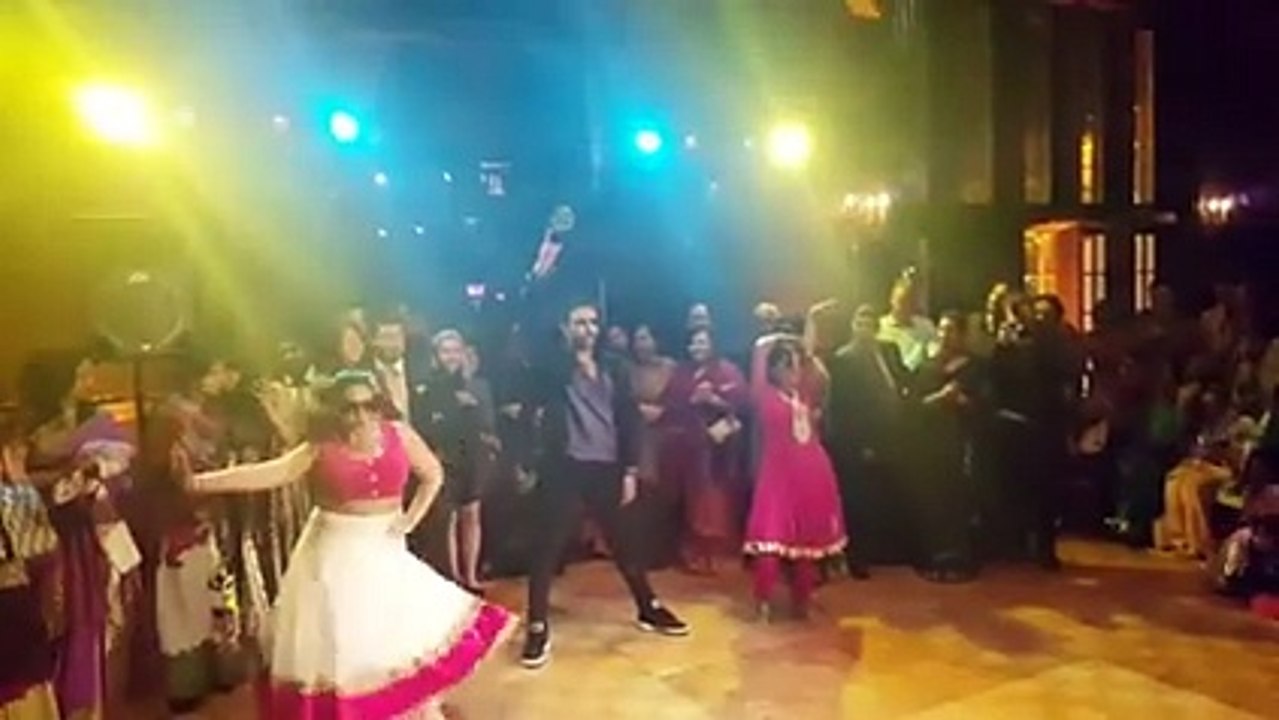 Smashing Dance On Kala Chashma Song