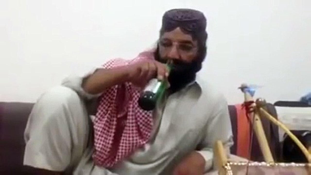 باكستاني سكران هههههههههههههه