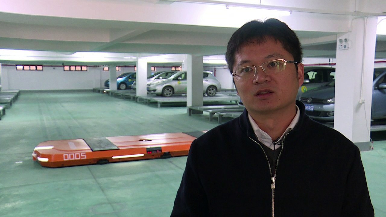 روبوتات لركن السيارات في الصين